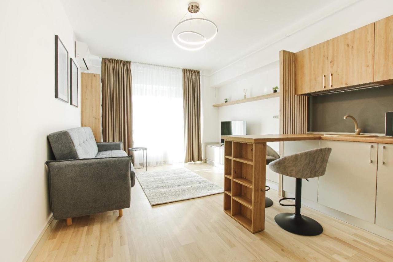 Himson-Beige Apartment Iasi Exterior photo